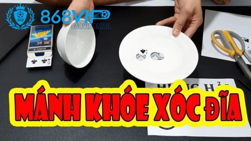 Xóc đĩa bịp không cần đồ - Khám phá nghệ thuật và sự sáng tạo trong trò chơi truyền thống 4 su-sang-tao-va-tri-tue-trong-gian-lan